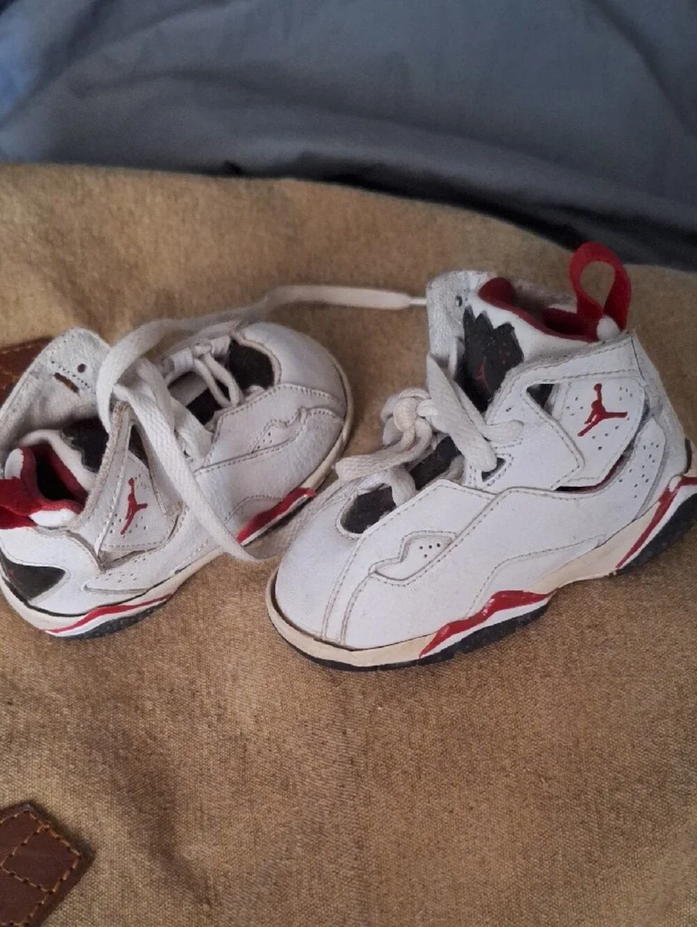Jordan Toddler White and Red Leather Sneakers